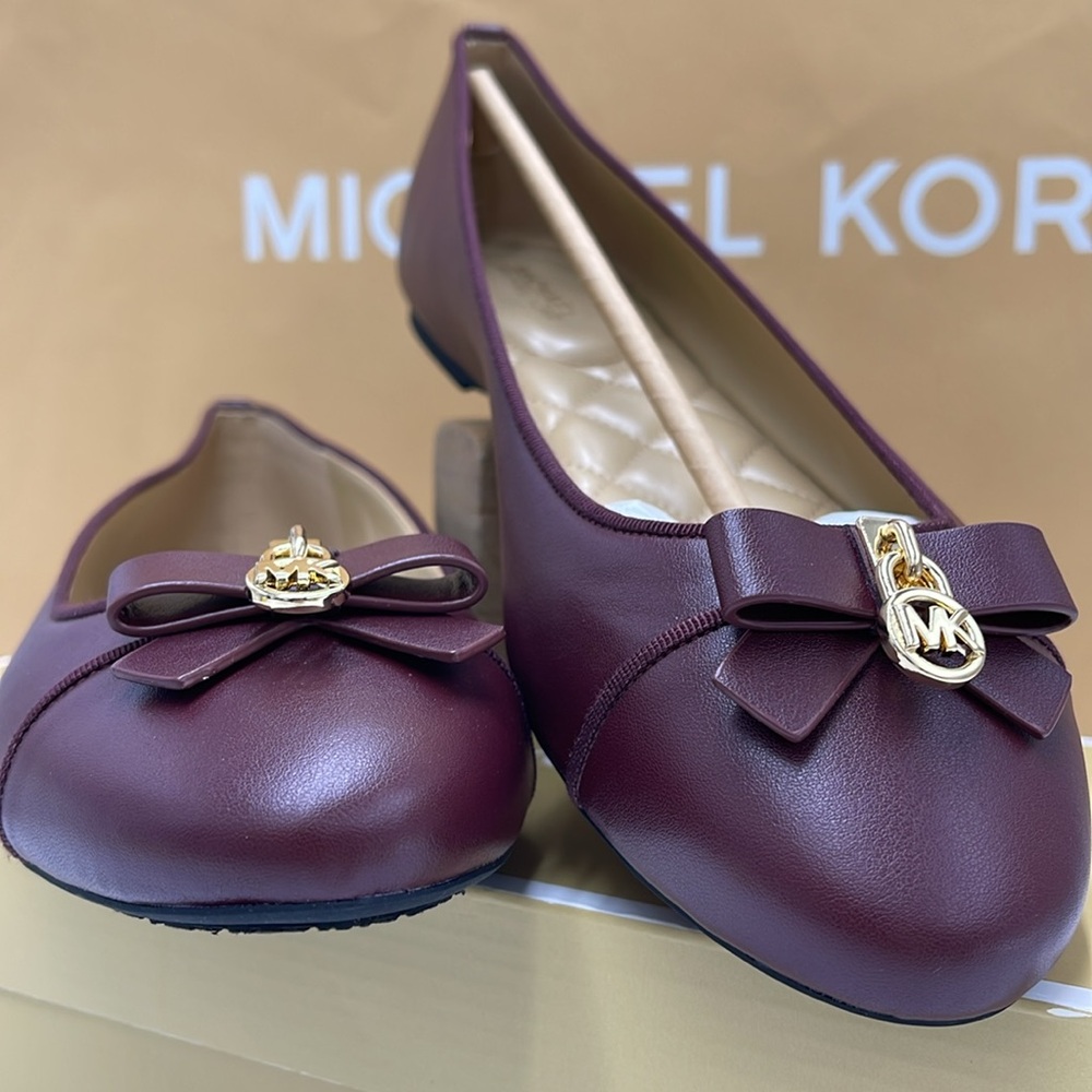 MICHAEL KORS HONEY BALLET FAUX LEATHER
49H3HNFP1L
OXBLOOD - Picture 7 of 16